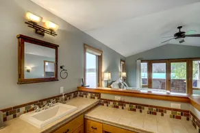 5166 Bayview Rd Home - 4 Br home by RedAwning - Image 2