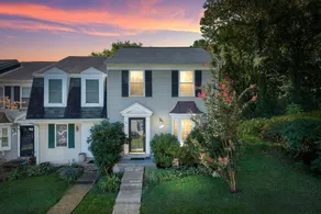 Top Rated Townhome - Largest Corner Unit With Patio, Deck, Basement, and new Luxury Mattresses! Self Checkin. Super Host Support! - Image 5