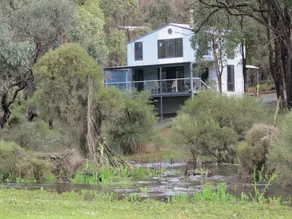 Hidden Grove Retreat - Image 3