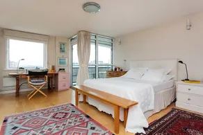 Riverside Hideaway - Image 2