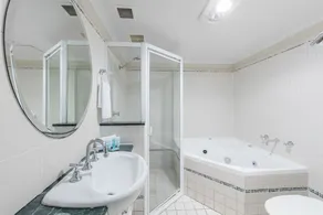 Waldorf Randwick Serviced Apartments - Image 3