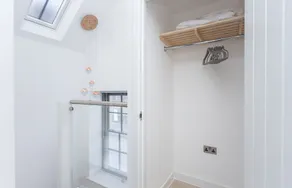Bright, Newly Refurbished Townhouse in Bath - Image 5