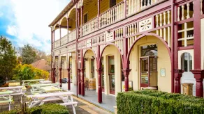Alexandra Hotel - Image 2