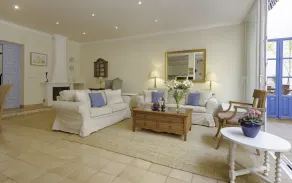 Fantastic Townhouse - Image 2