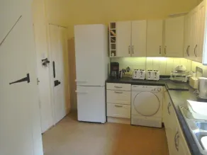 6-bed House in Snowdonia With Your own Private pub - Image 2