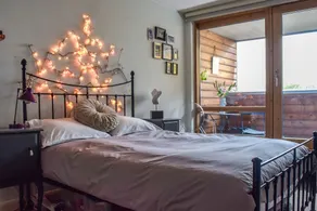 Cosy 1 Bedroom Camden Flat With Balcony On Regents Canal - Image 3