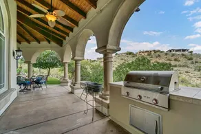 Charming 5-bed Villa in Fountain Hills With Pool! - Image 4