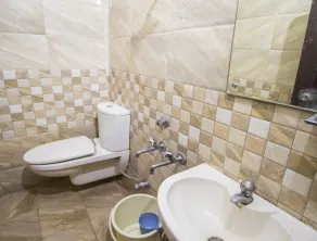 Hotel Milan Palace - Image 5