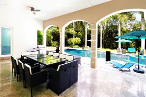 Bel Air Luxury Mansion - Image 4