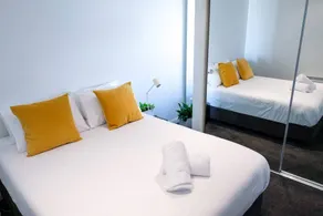 Stylish 1 Bedroom Apartment By Melbourne Park in Richmond - Image 5