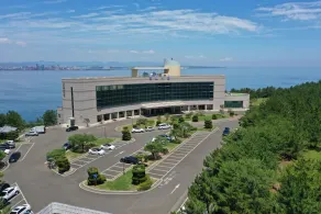 Marine Hotel - Image 4