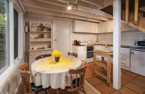 Santosa Cottage - Image 4