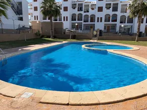 Lovely 2-bed House in Punta Prima, Orihuela Costa - Image 4