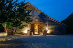 Orchard Barn in Oxford - Image 4