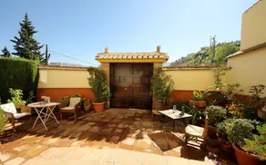 Alicia Carolina - Image 5