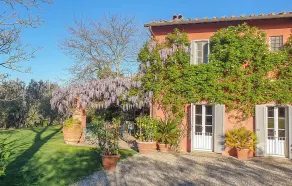 Stunning Home in Impruneta With 3 Bedrooms and Wifi - Image 2