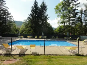Waterville Valley Pet Friendly Vacation Condo Close to Community Center! - Whb16v - Image 2