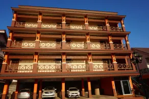 Jintakarm Home Place - Image 2