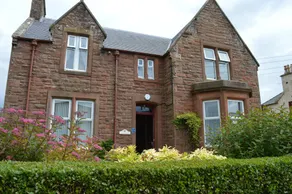 Cross Haven Guest House - Image 3
