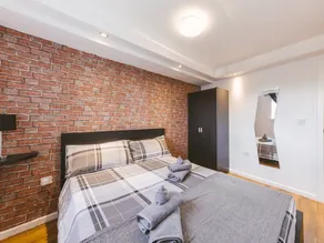 Stratford Apartment - Image 4