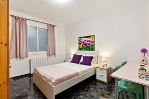 Cozy 3bed Flat With Balcony Close to Plaza España! - Image 2