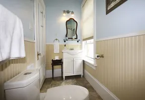 Summerside Inn Bed and Breakfast - Image 3