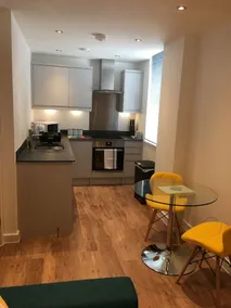 Town Centre Apartments - Image 5