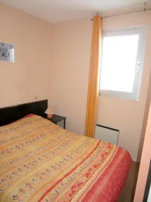 Apartment With one Bedroom in Canet-en-roussillon, With Wonderful Moun - Image 3