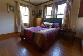 Cajun Hostel on the Crest - Image 4
