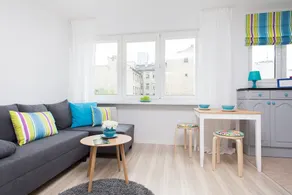 Turquoise Studio Zelazna - Image 5