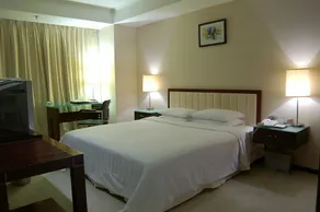 Grand Holiday Hotel Shenzhen - Image 2