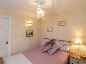 Relaxing Studio - Sauna - Luxe Bed - Pet-friendly - Image 3