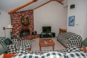2BR/2.5BA Bear Meadows Condo on Golf Course - Image 5