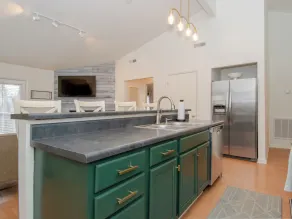 Hillwood Hideaway - Image 2