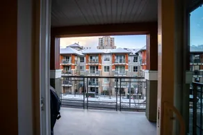 Downtown Condo at Waterscapes - Image 5