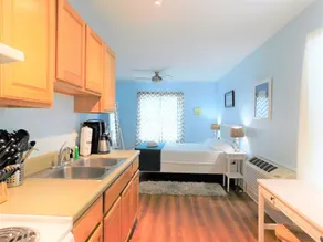 Located In Ocracoke Ge Within Walking Distance Of The Harbor, Shops And Restaurants. 1 Bedroom Condo - Image 2