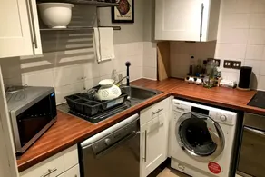 Cheerful 1 Bedroom Apartment in Camden - Image 4