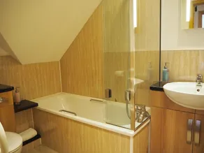 Decca Apartments - Image 3