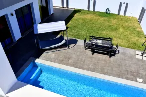 Limo's House - Image 4