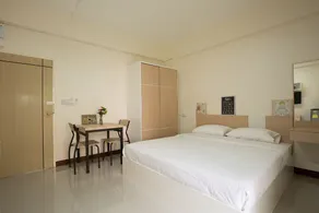 A E Richy Home - Image 3