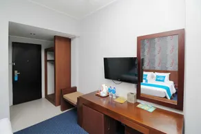 Ujung Pandang Jenderal Sudirman 72 Makassar By Airy - Image 4