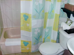 Motel Fleur de Lys - Image 2
