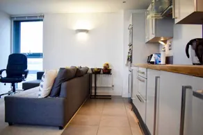 Modern 2 Bedroom Flat With Balcony in East India - Image 4