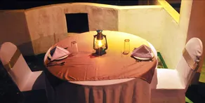 Night Station Hotel - Image 4