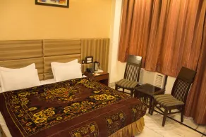 Hotel Wall City - Image 5