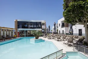Golden Bay Hotel Bungalows - Image 3