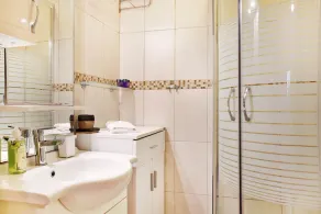 Important Group Villa BD420 6 Bedrooms - Image 3