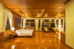 LPC Holiday Villa - Image 4