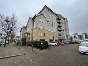 Amazing Marina View Apartment With Balcony Bristol - Image 3