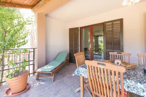 House Sole - Image 3